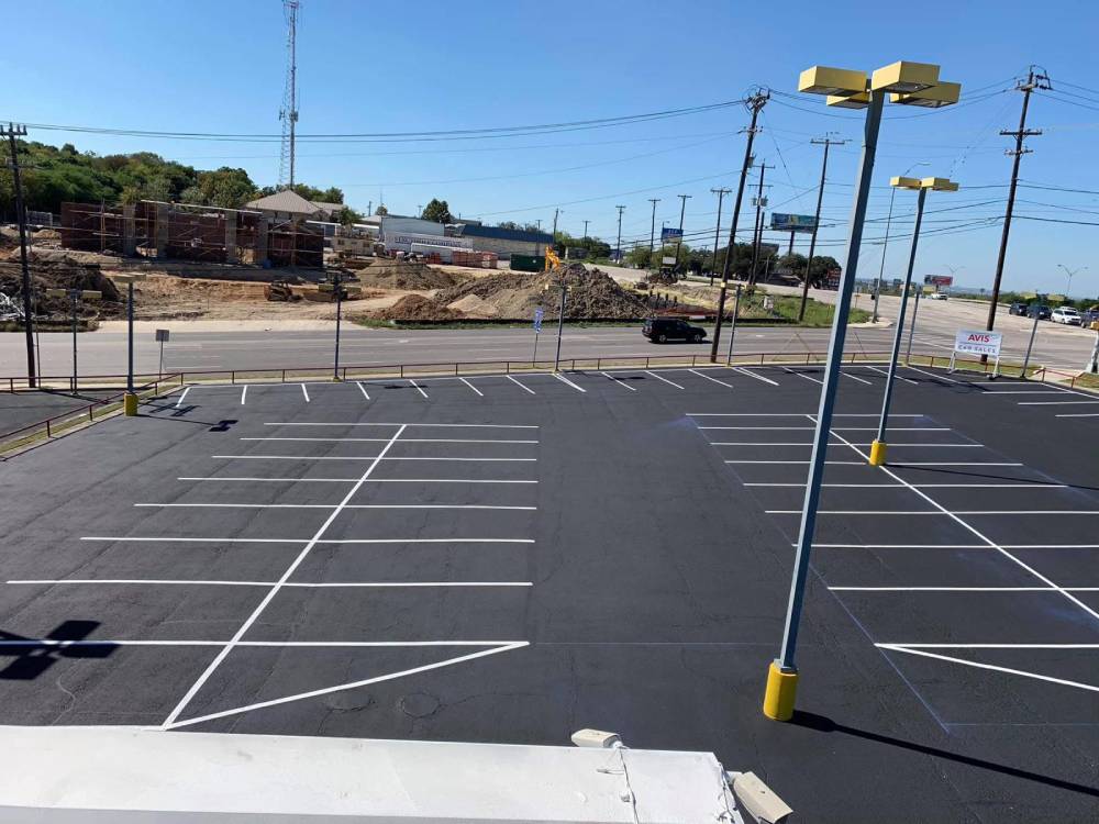 Why Summer Is The Perfect Time for Sealcoating in San Antonio?
